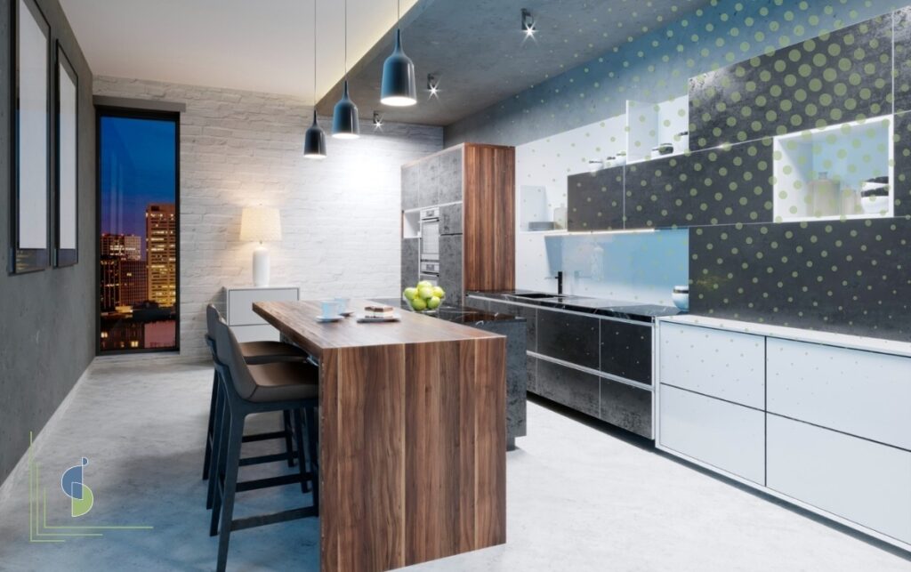 Cocina integral de dos tonos con gabinetes en madera y frentes oscuros, isla de madera y vista urbana nocturna