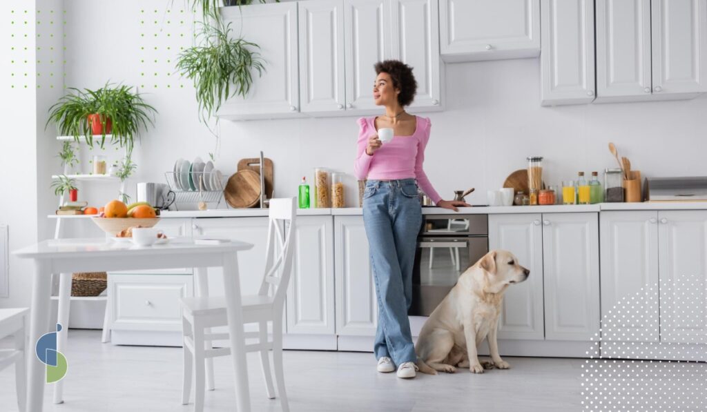 Convivencia mascotas cocina moderna